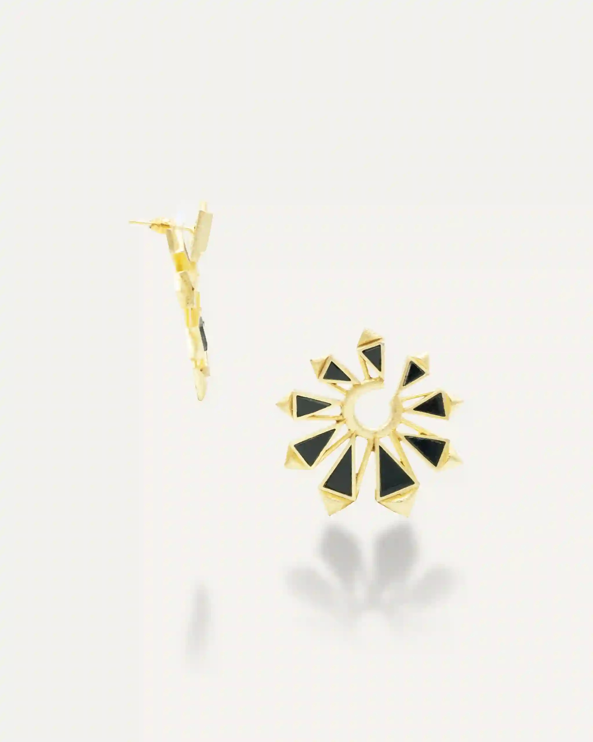 Golden earrings Roole onix black