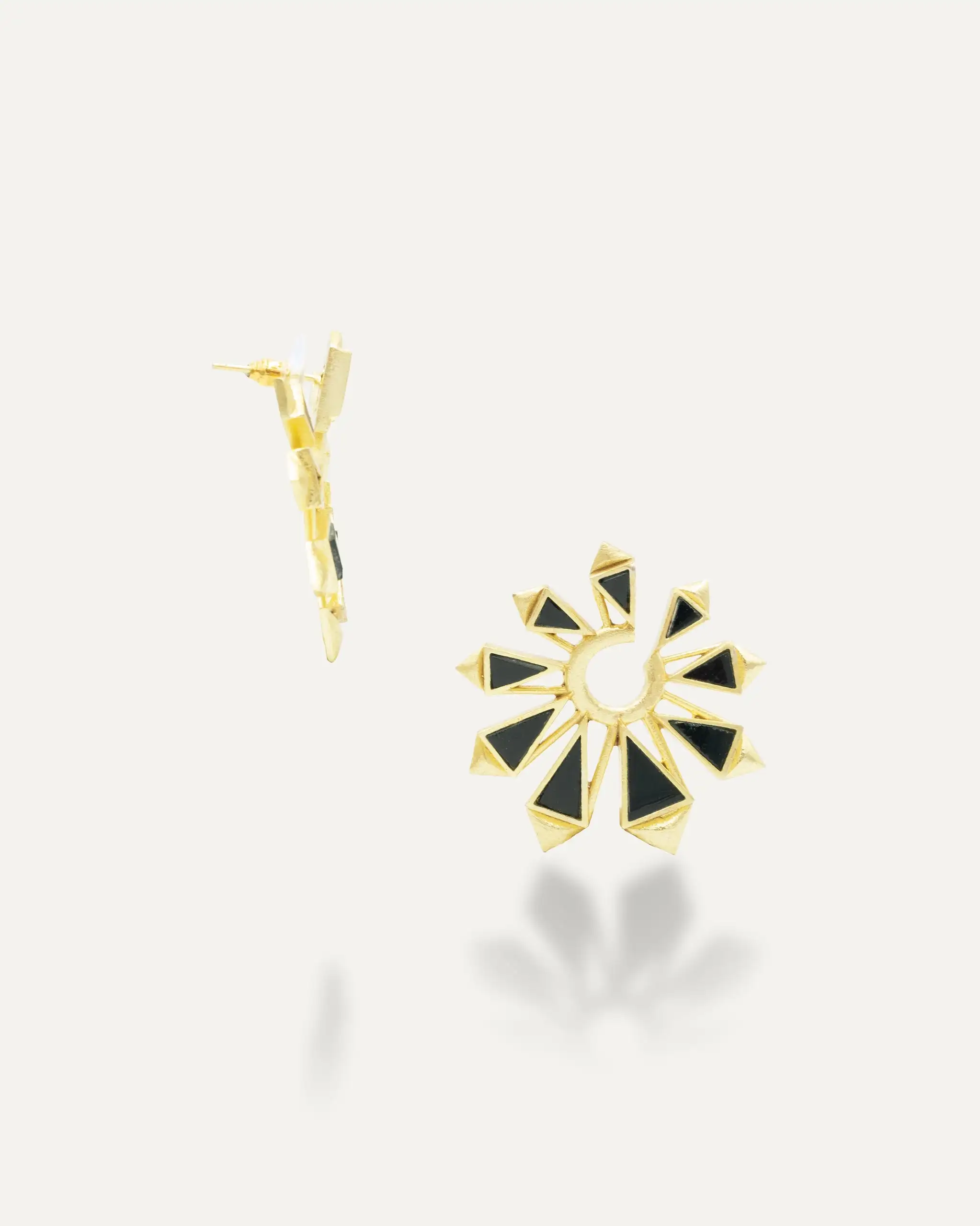 Golden earrings Roole onix black