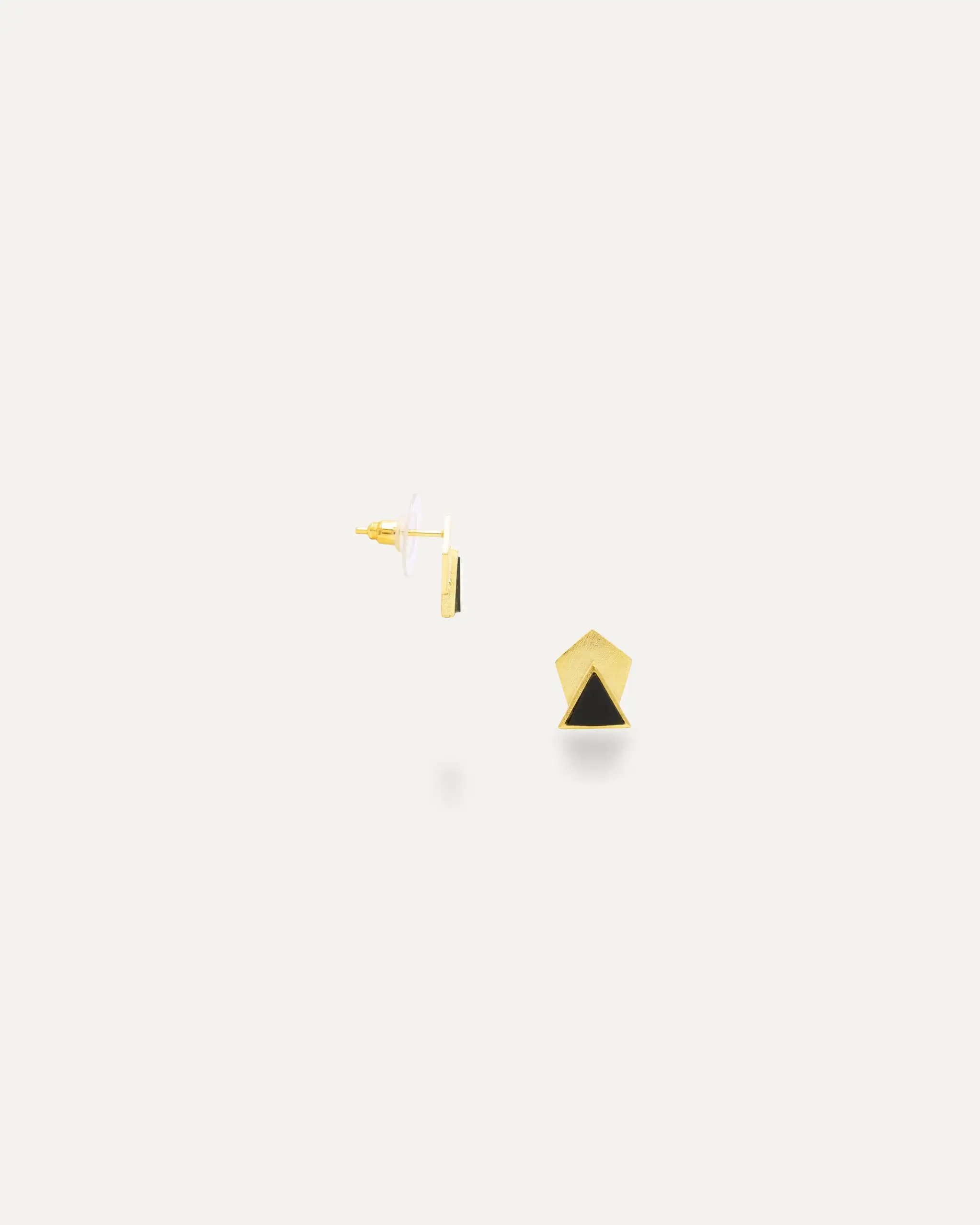 Black Tuli Onix Golden Earrings