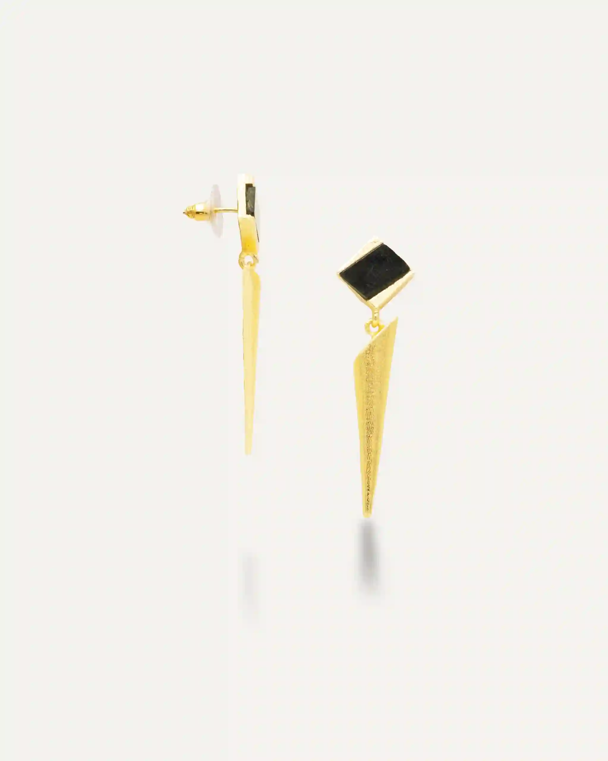 Black Ray Onix Earrings