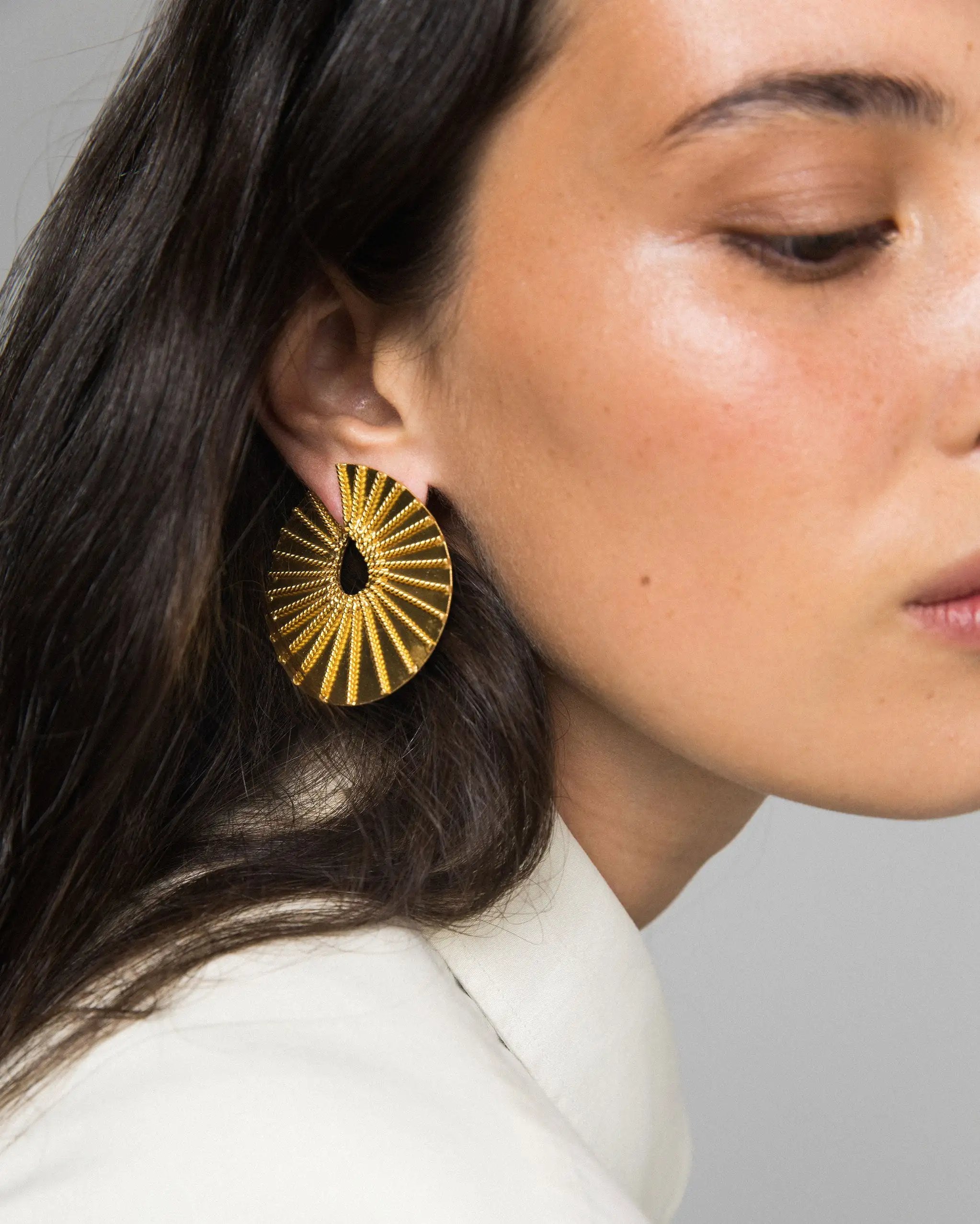 Pendientes Shakti Dorados - Imagen 2