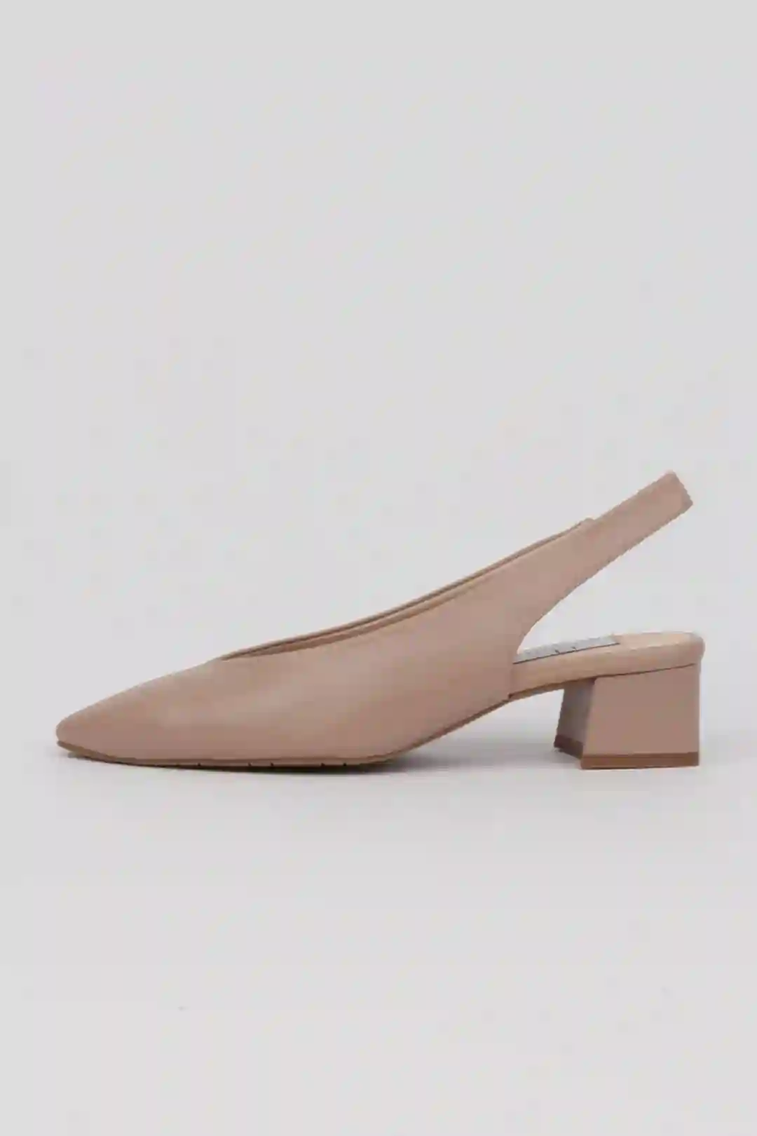 Zapatos destalonados camel tacón ancho
