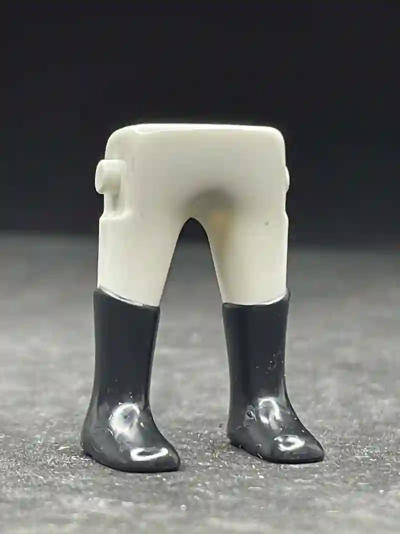Legs_0390 White Pants Boot Black Time