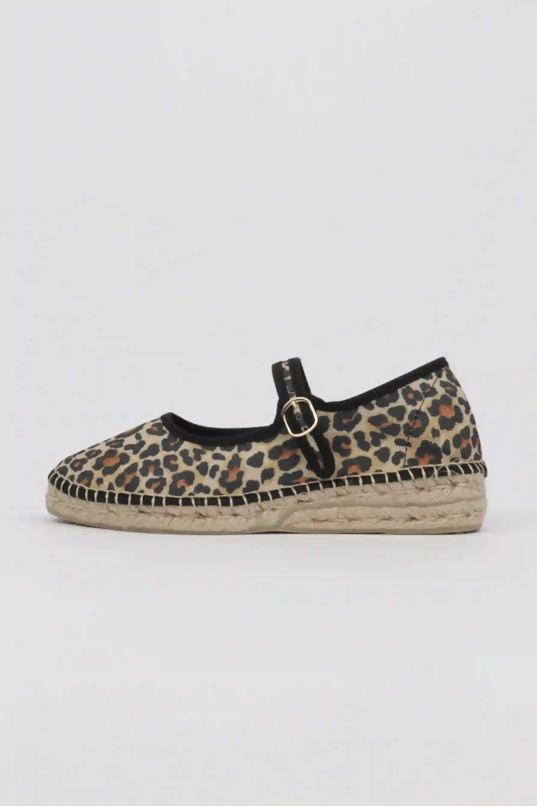 Alpargatas leopardo estilo Mary Janes