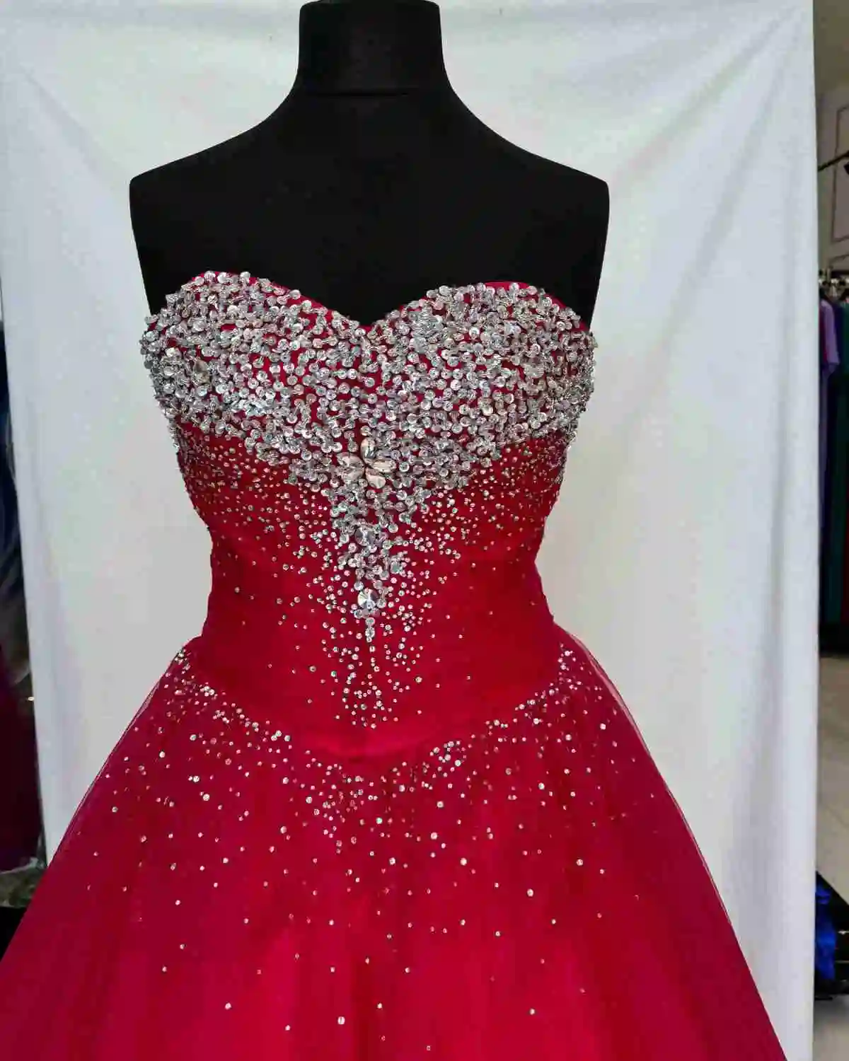 Vestido vaporoso tipo princesa