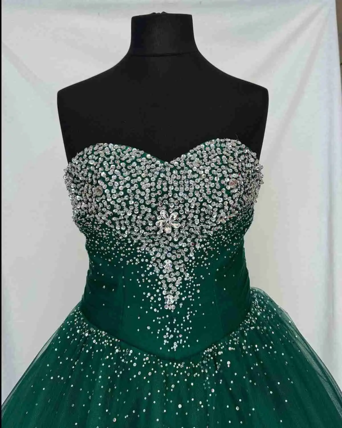 Vestido vaporoso tipo princesa - Imagen 2