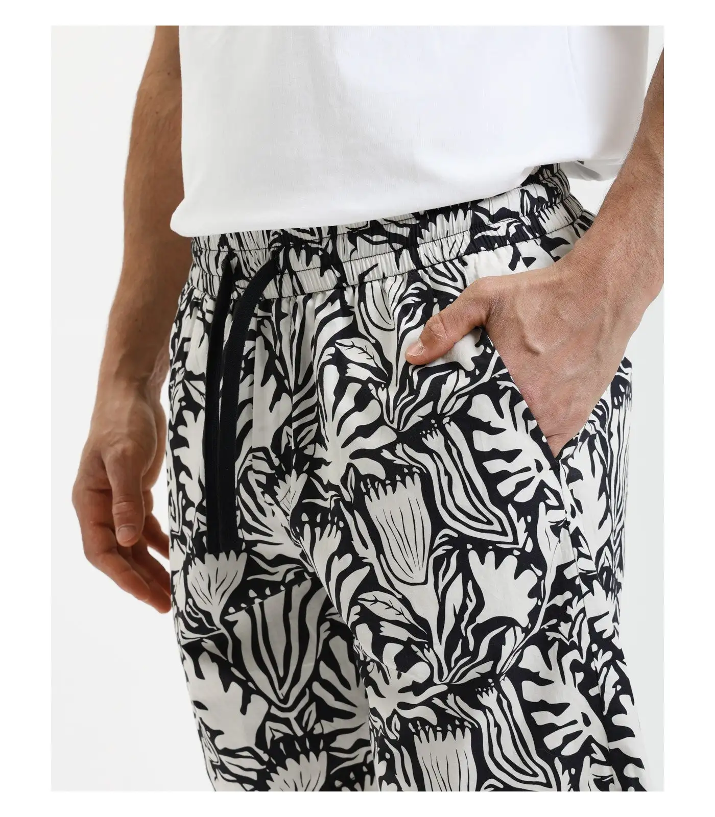 Black Printed Short - Image 3