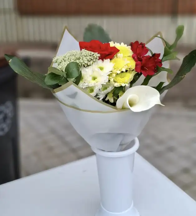 Large -varied melody bouquet