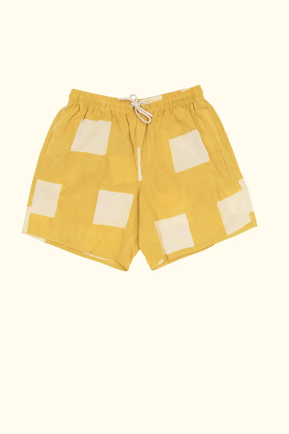 Yellow hand -stamped short