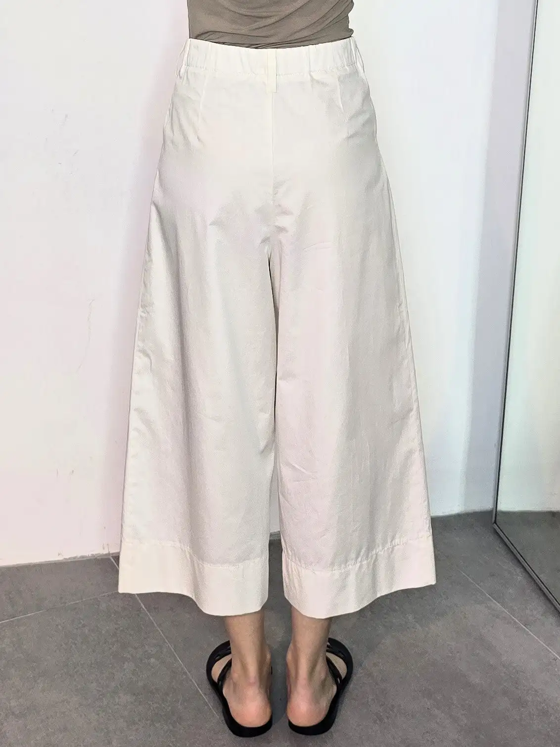 Pantalones recortados - Imagen 2