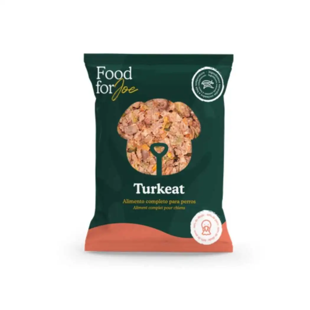 Food for Joe Turkey (Pavo)