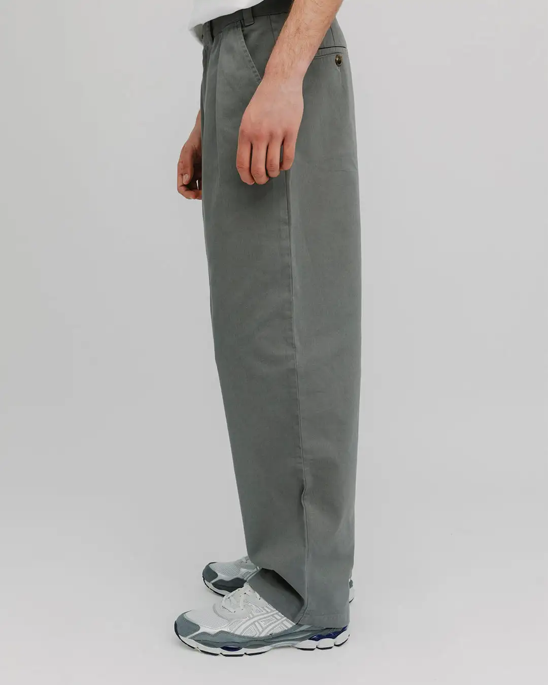 No somos amigos como pantalones chino - Imagen 2
