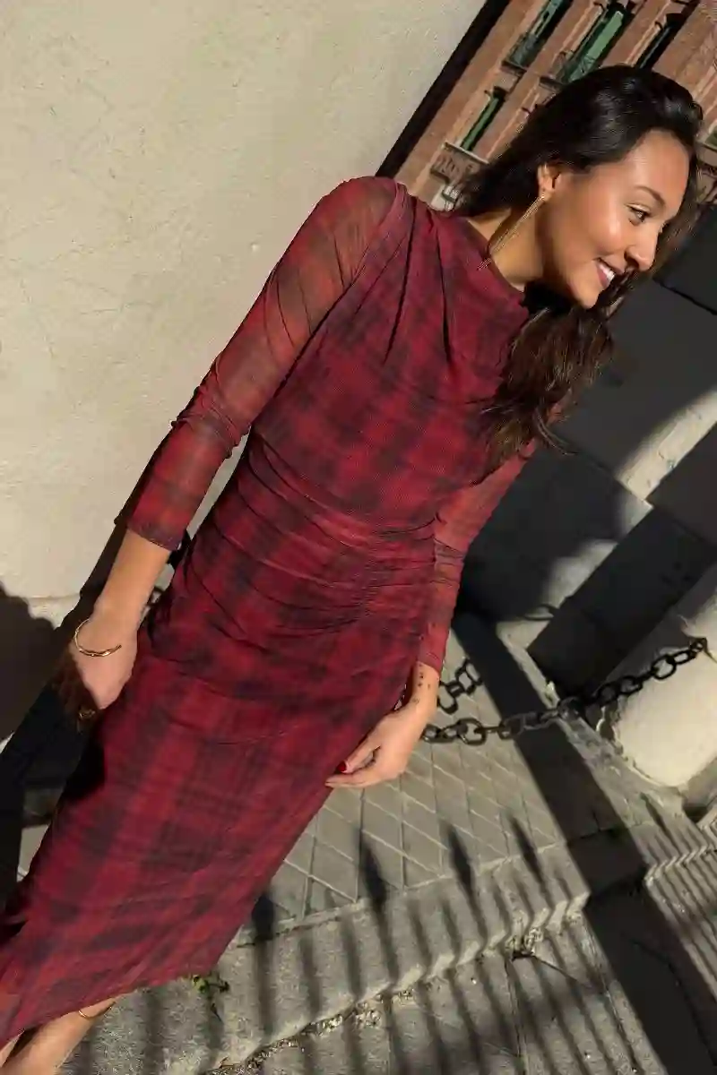 VESTIDO LARGO ESTAMPADO TUL ROJO