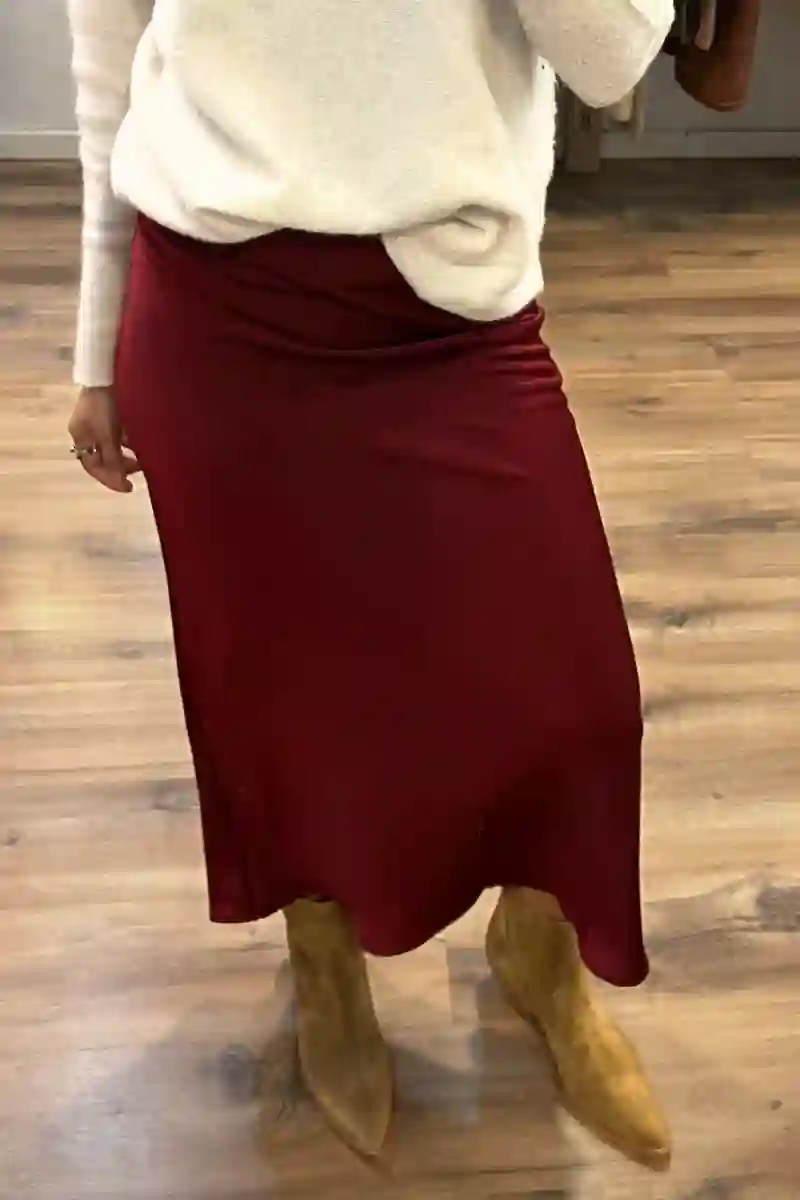 Burgundy gummed satin skirt