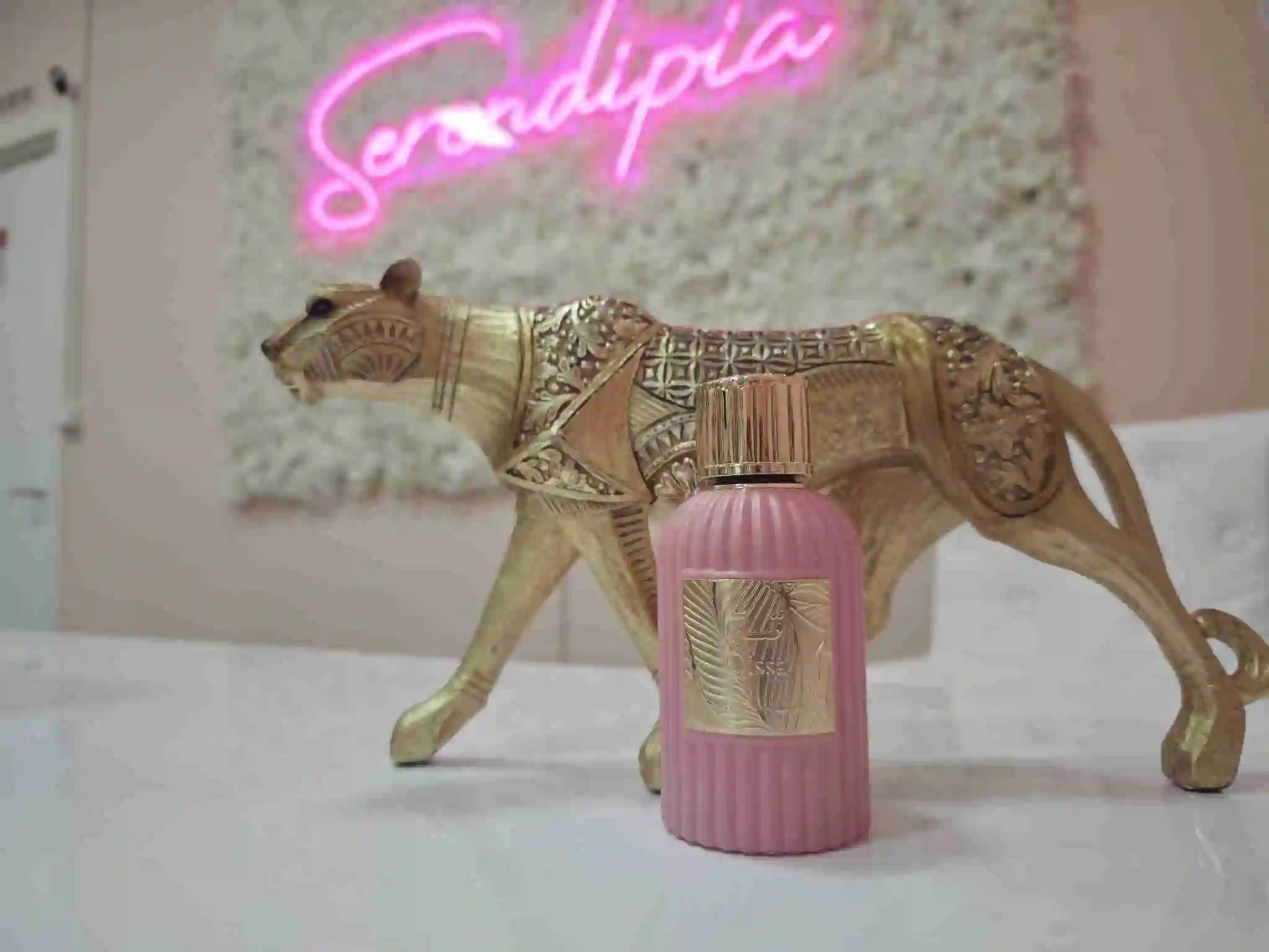 QISSA PINK