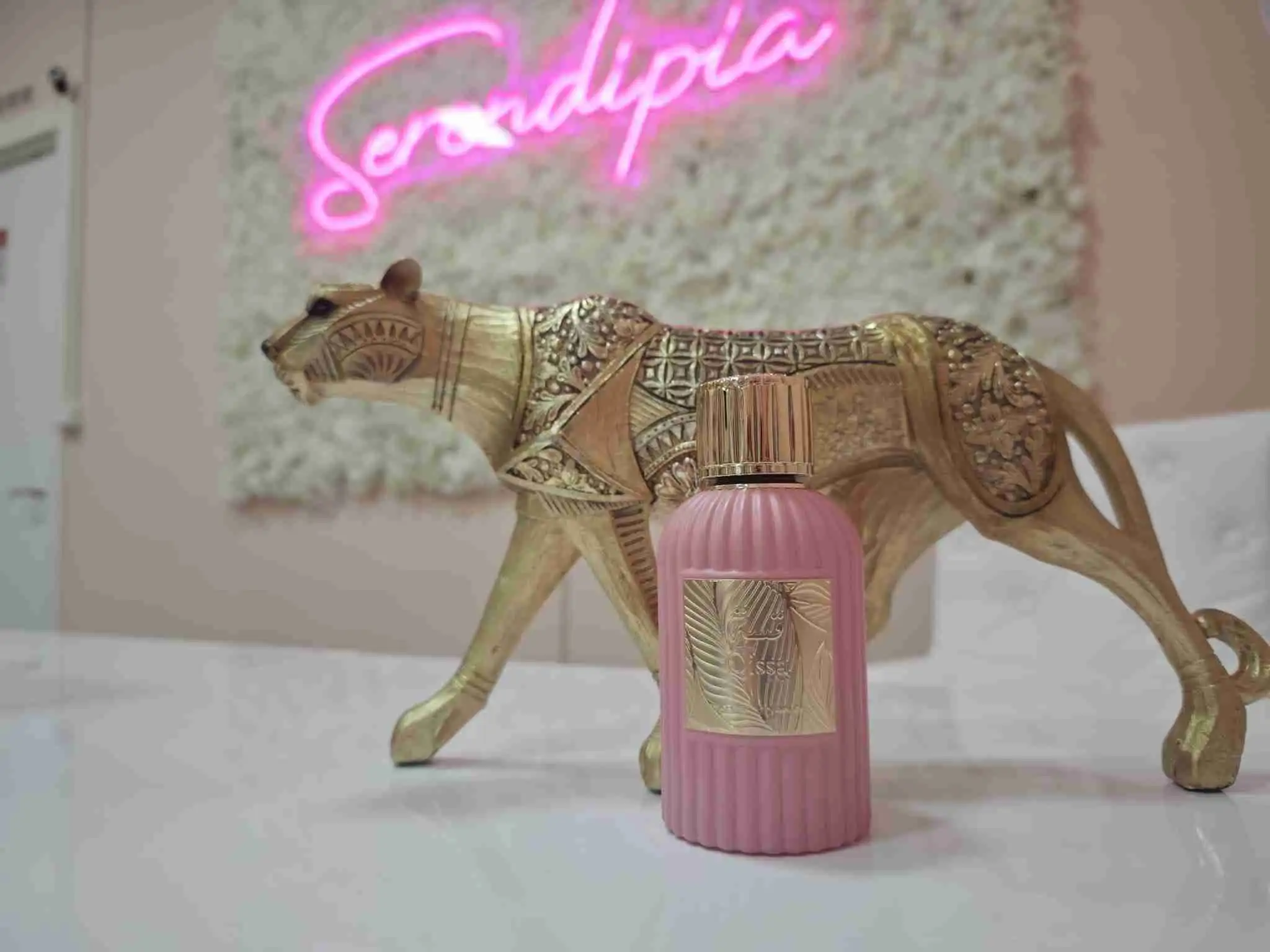 QISSA PINK