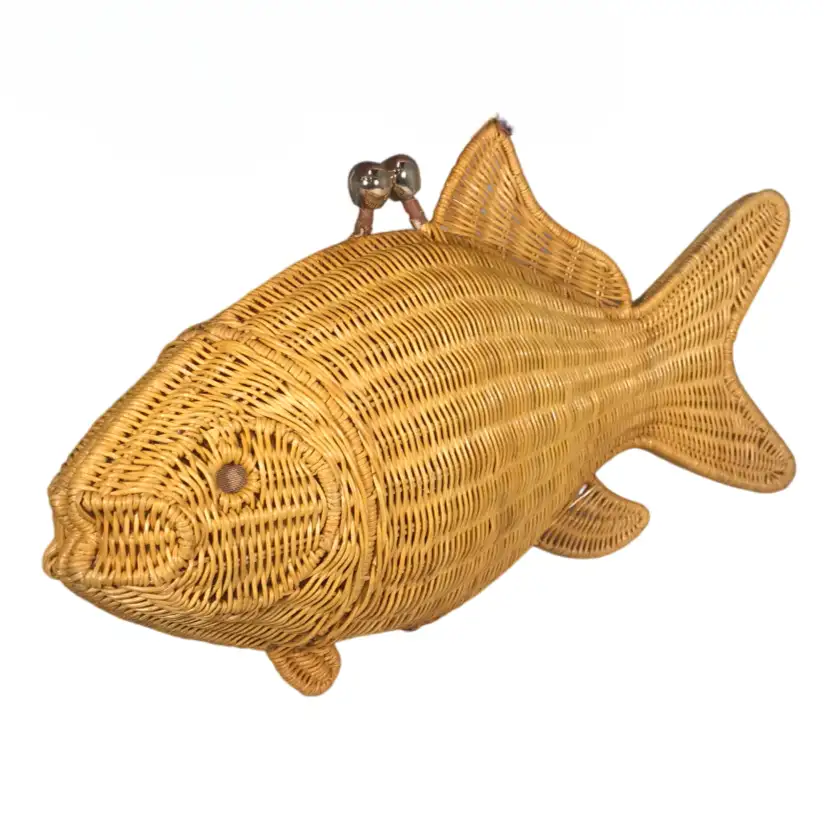 Theo Fish Clutch