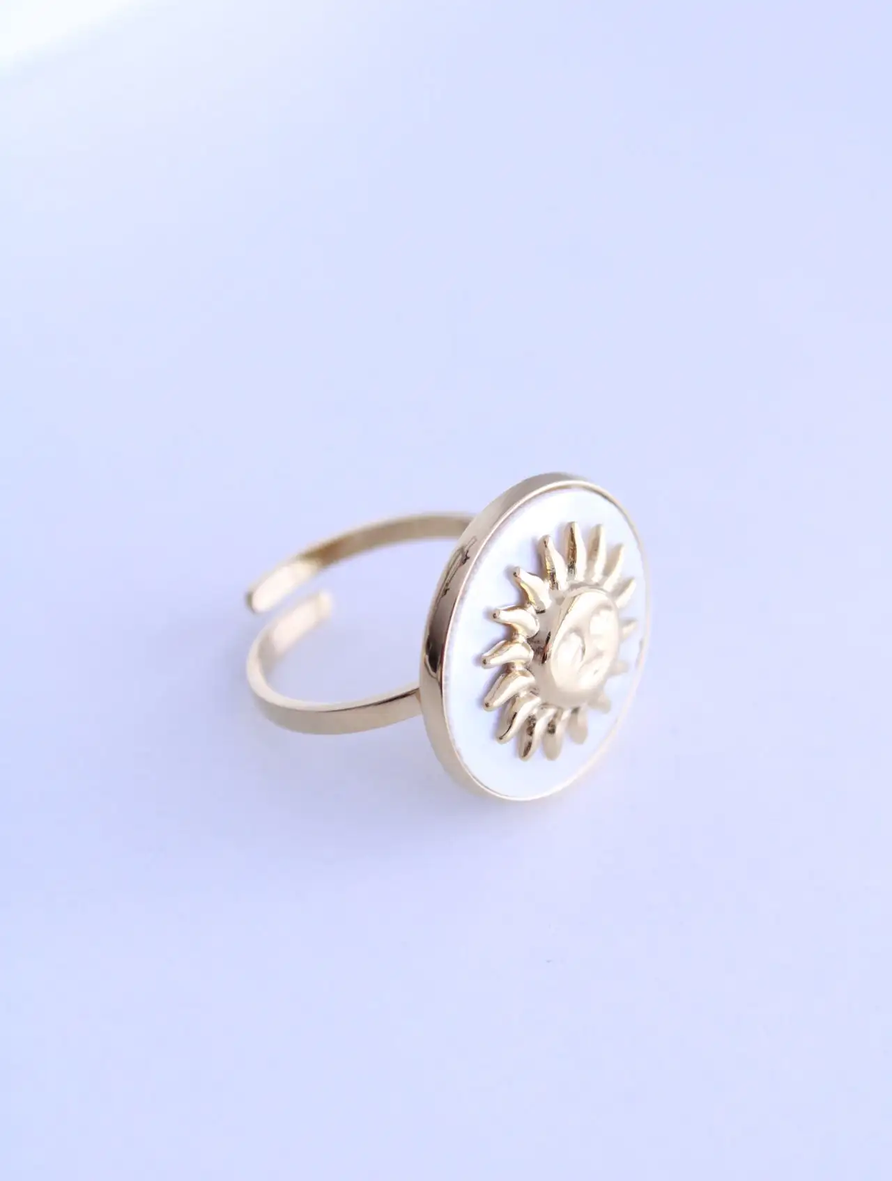 Anillo Ajustable Sol Tropé Dorado con Nácar - Imagen 5