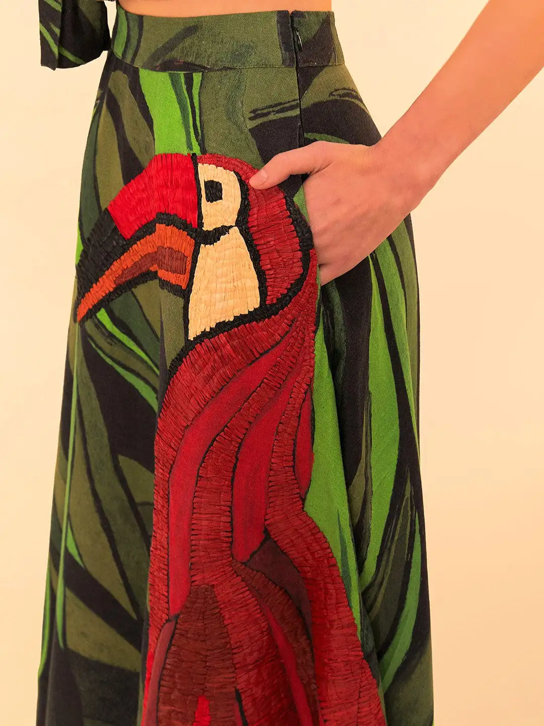 Coconut Tree Flow Embroidered Skirt - Imagen 4