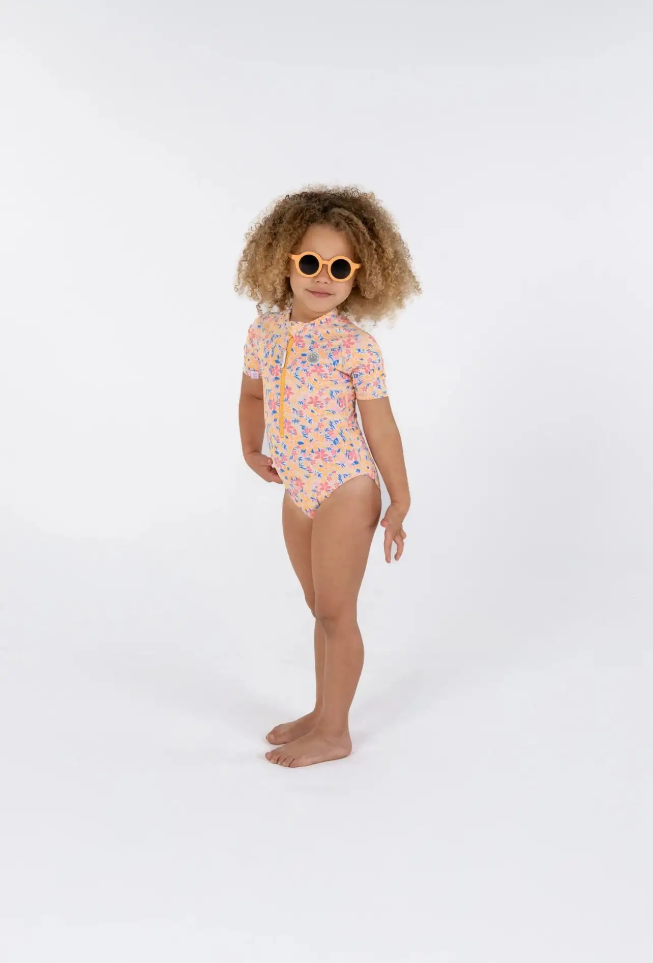 Flexible peach sunglasses - Image 2