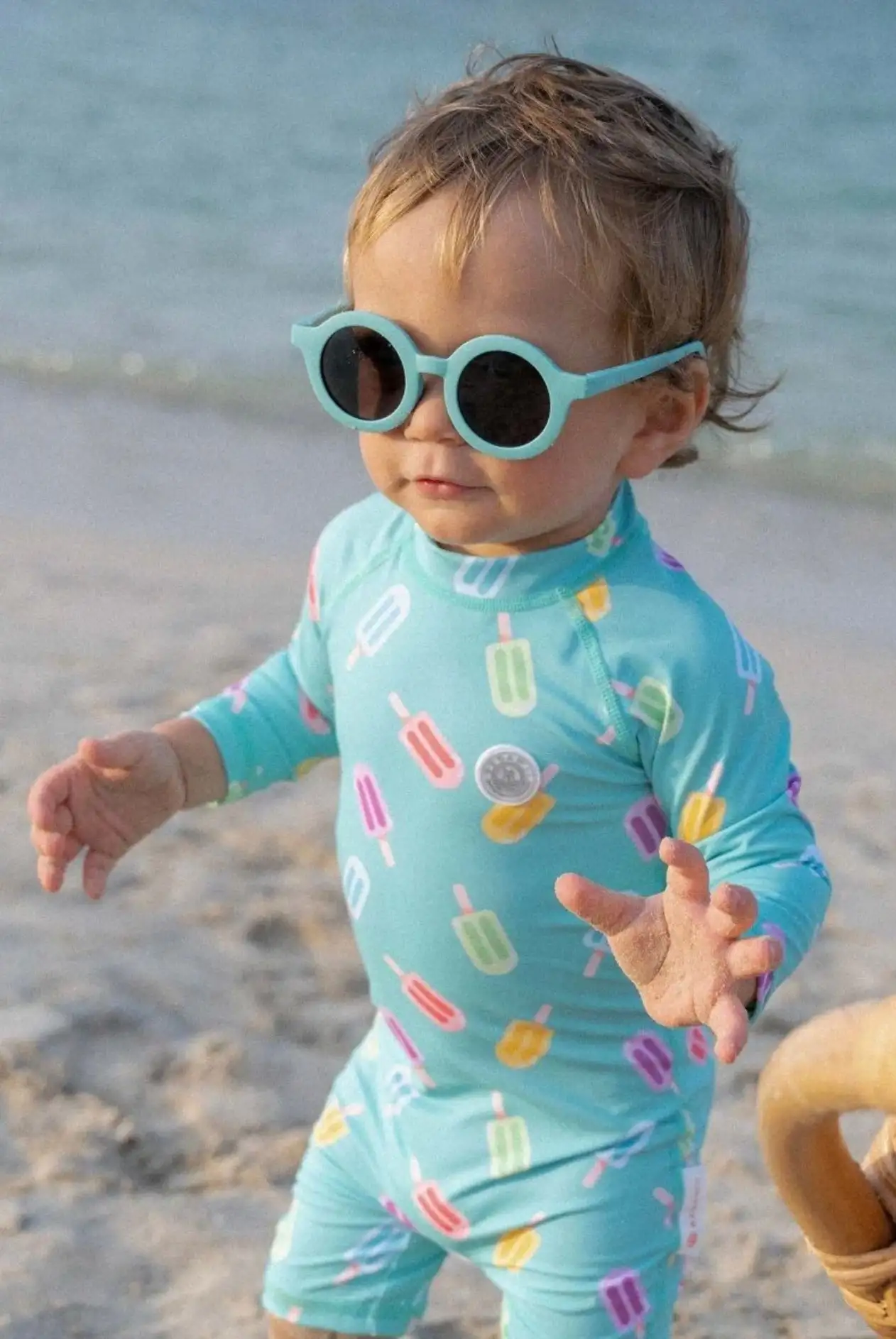 Green flexible sunglasses - Image 4