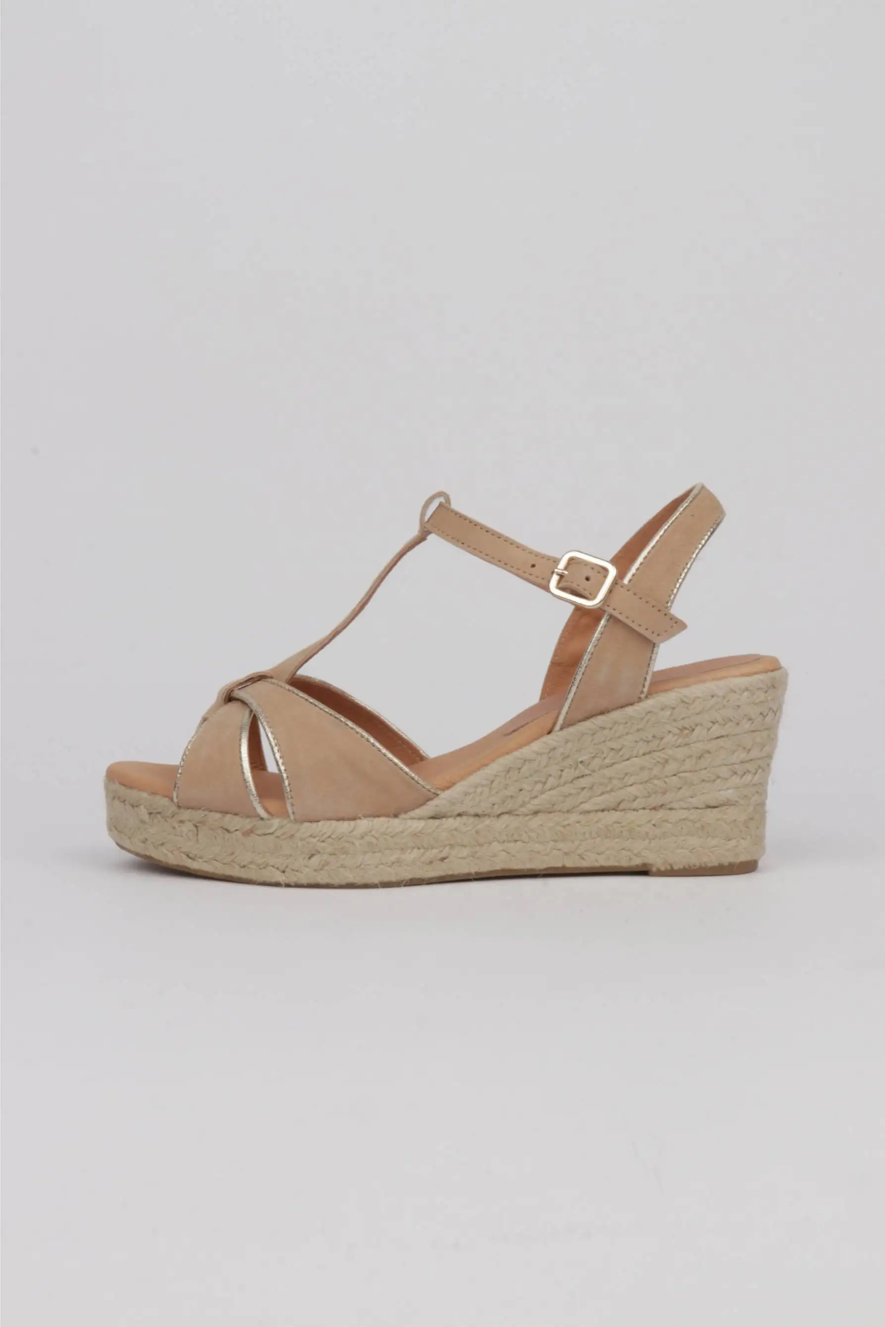 Sandalias de esparto nude detalle dorado