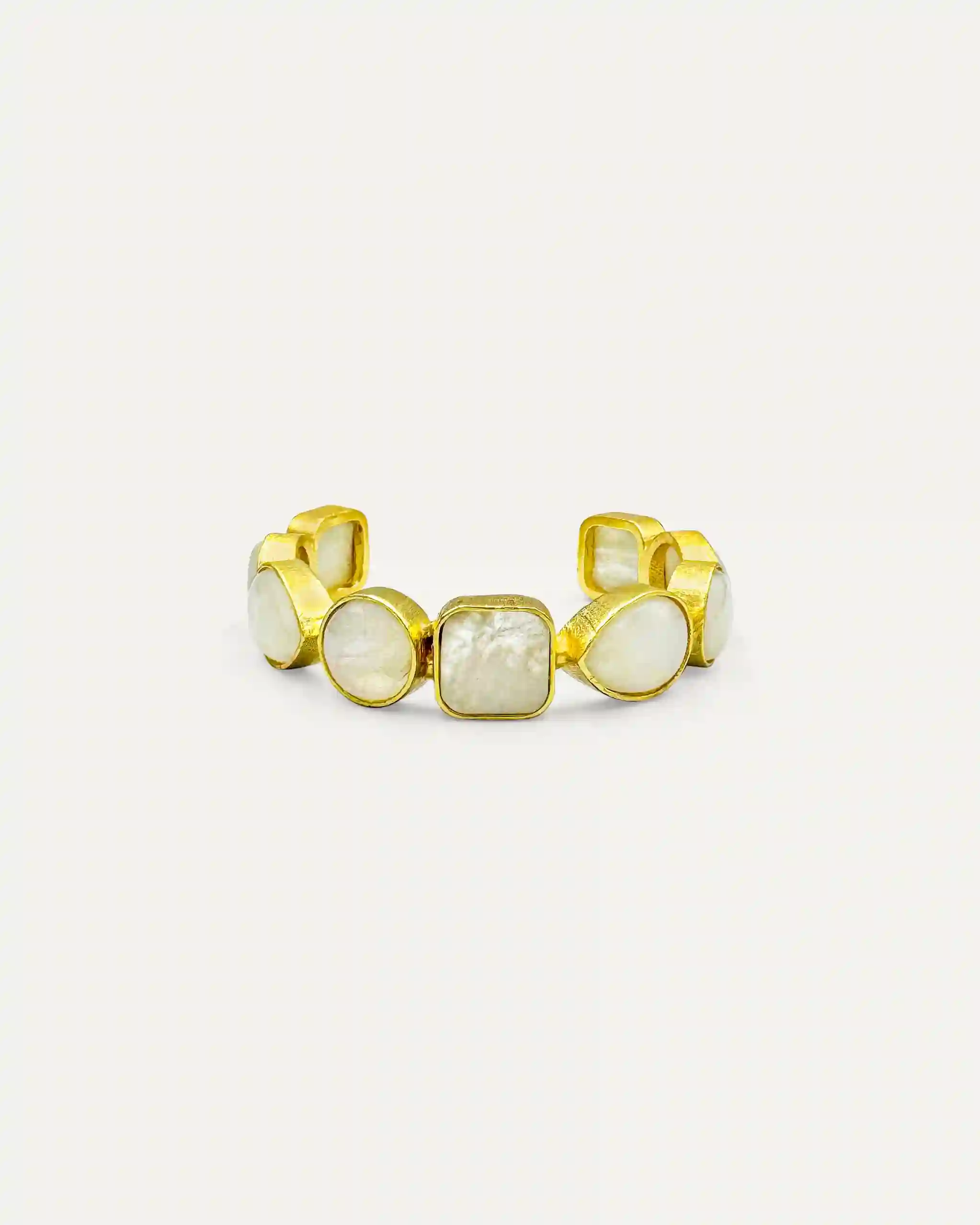 Brazalete Dorado Stunning Piedra Luna
