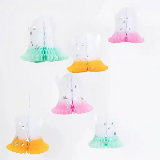 Decoración fantasmitas panal de abeja