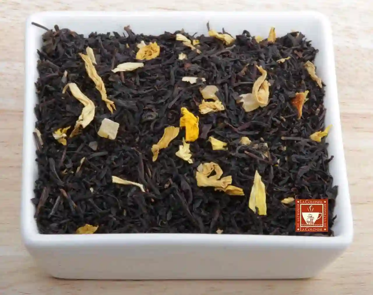 Black tea with handle