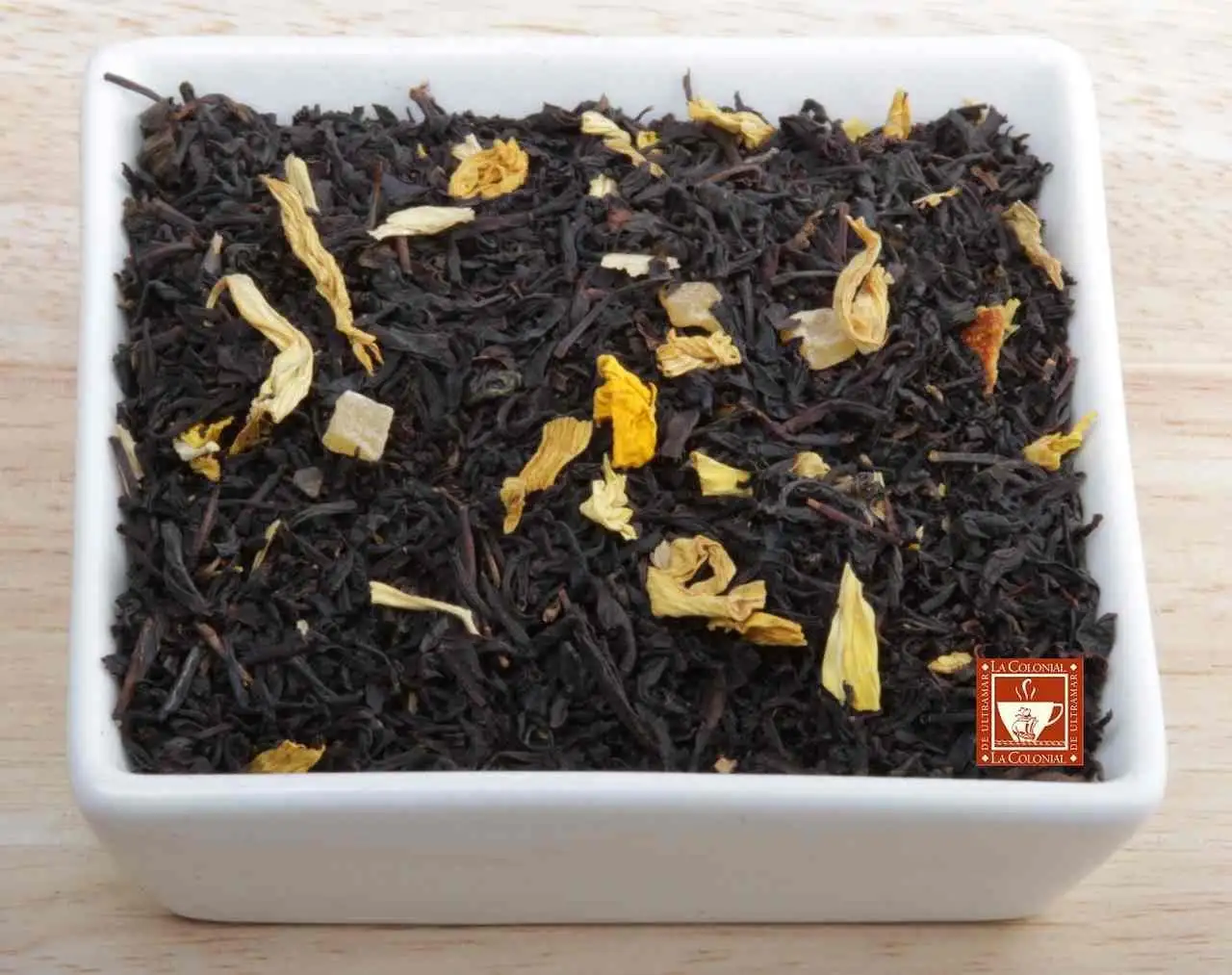 Black tea with handle
