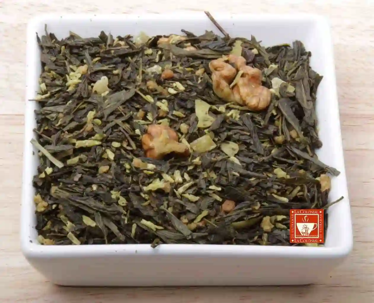 Té verde con avellanas