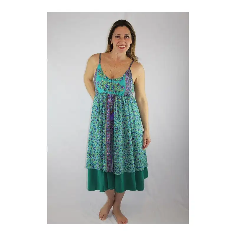 Vestido corto fondo liso. Choli doble