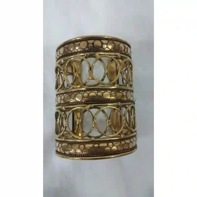 Brazalete en alpaca o bronce