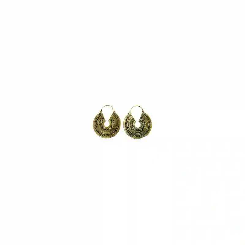 Pendiente cerrado en bronce