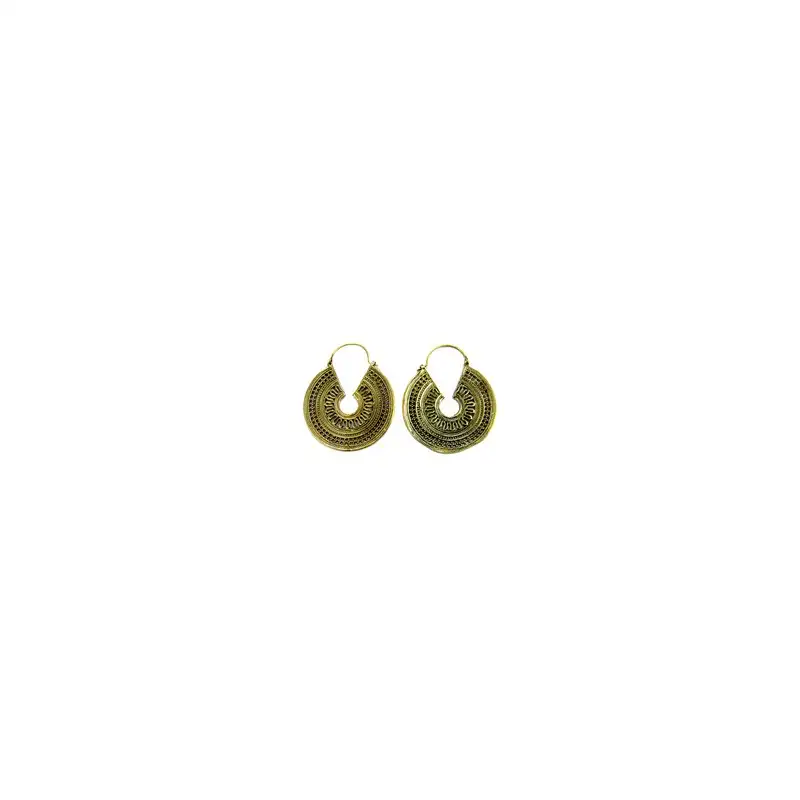 Pendiente cerrado en bronce