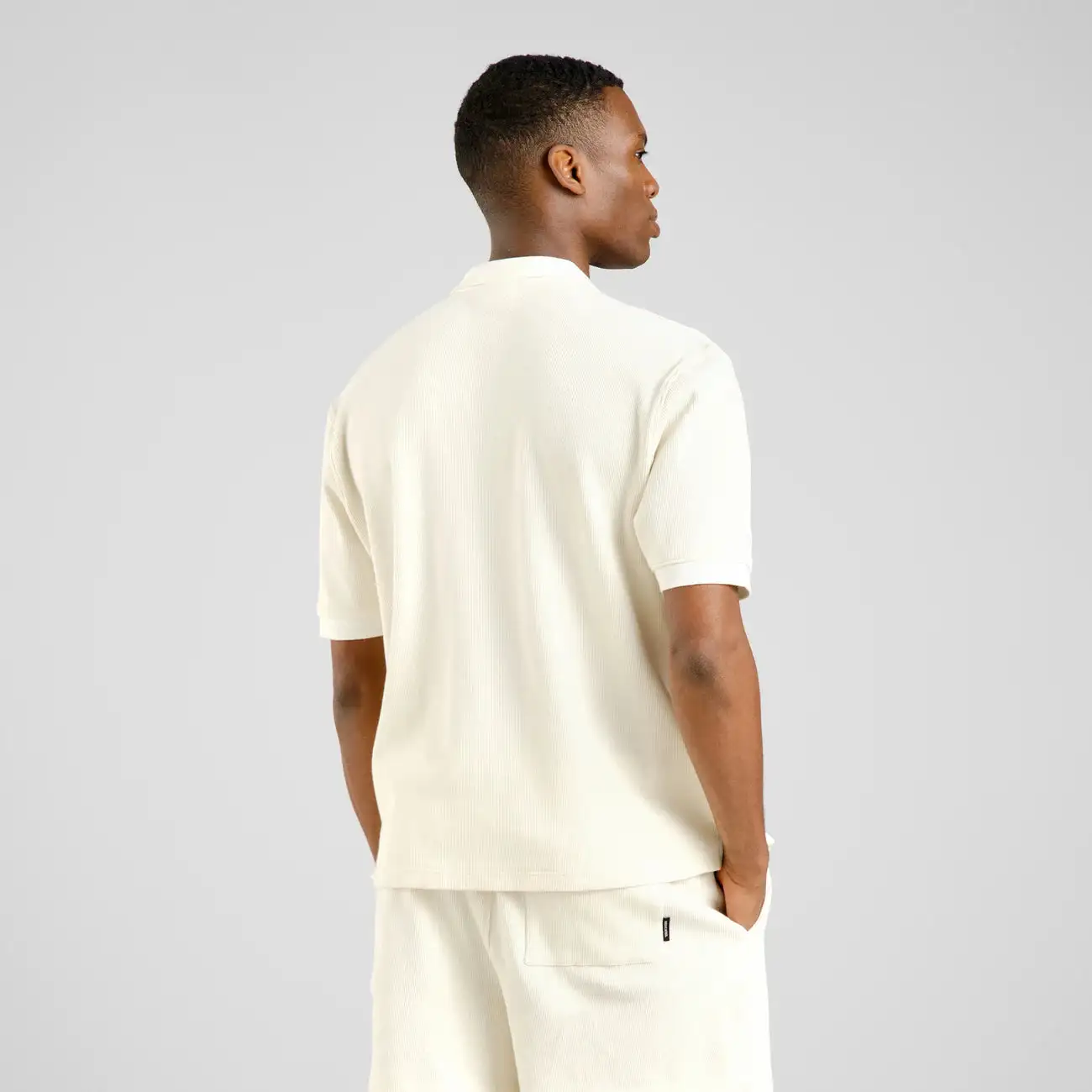 White hook shirt - Image 4