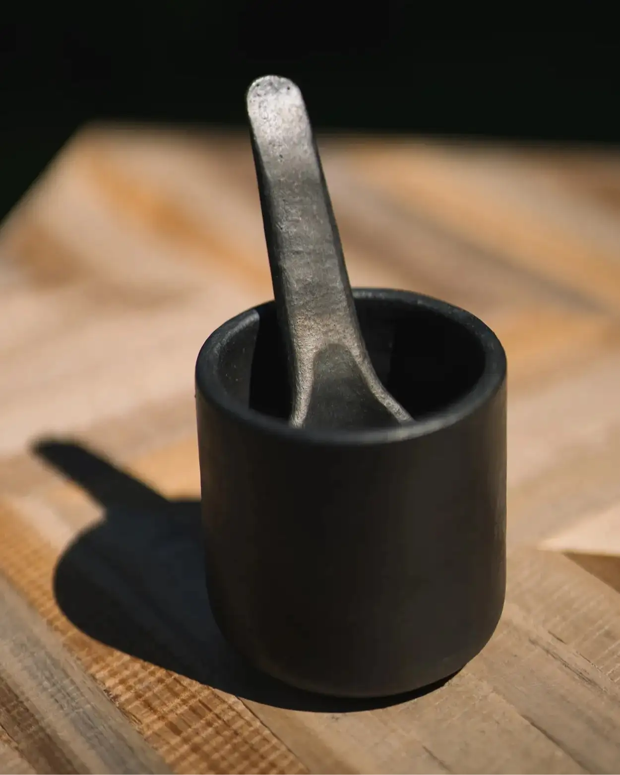 Vaso de cerámica negra quemada - Imagen 8