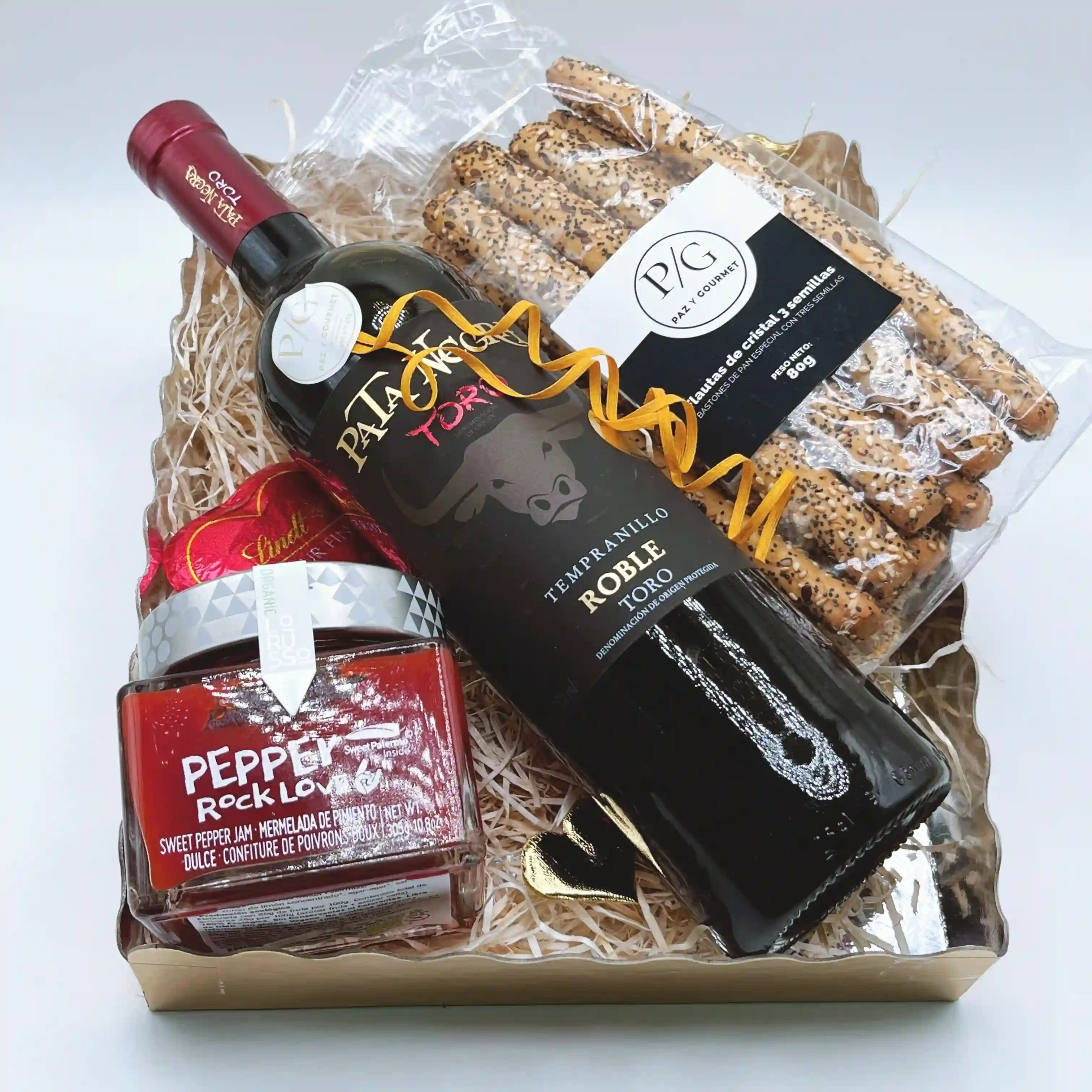 Cesta gourmet "Sabores que encantan"