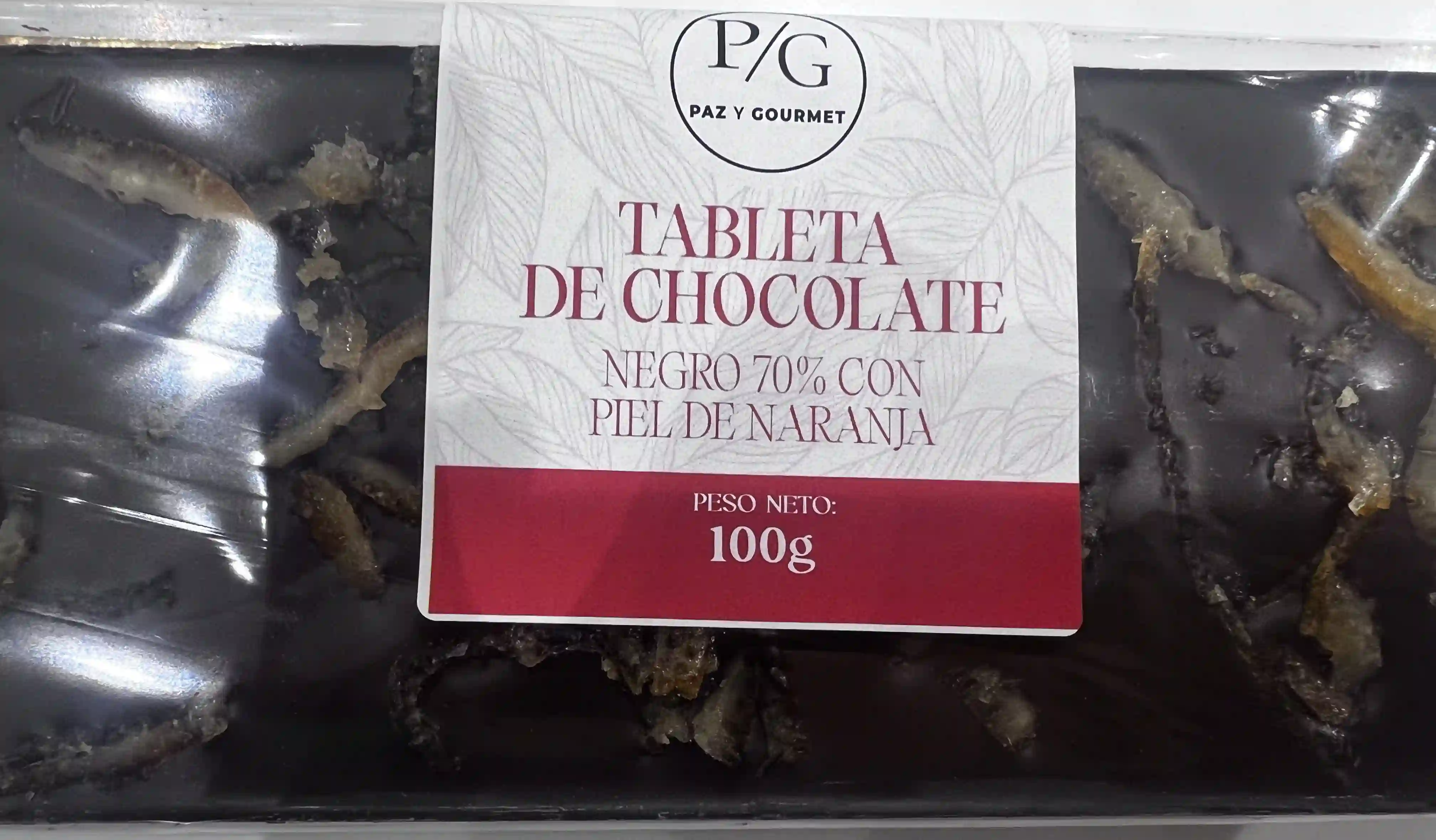 Tableta de chocolate negro 70 % con tiras de naranja (100 gr)