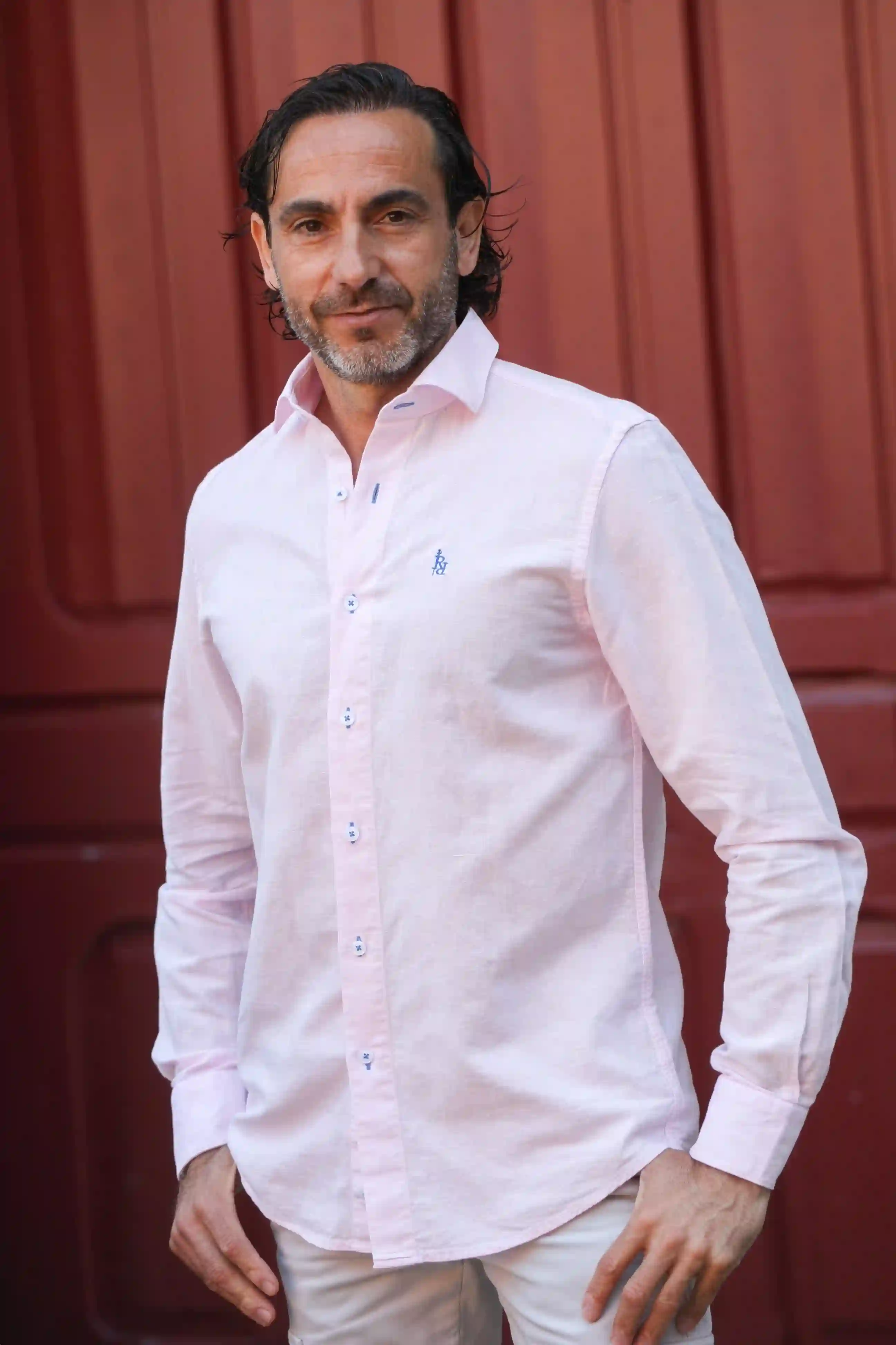 Pink linen shirt with embroidered logo "spark".