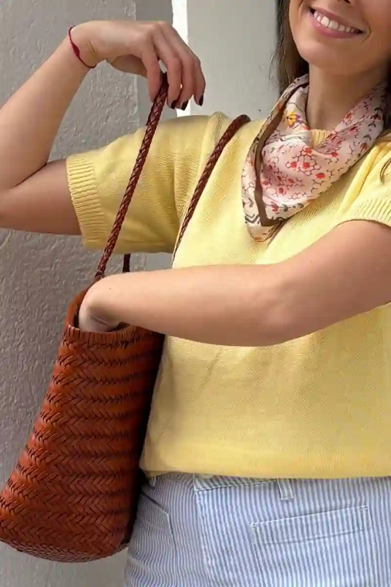 Bandana Brown Detail