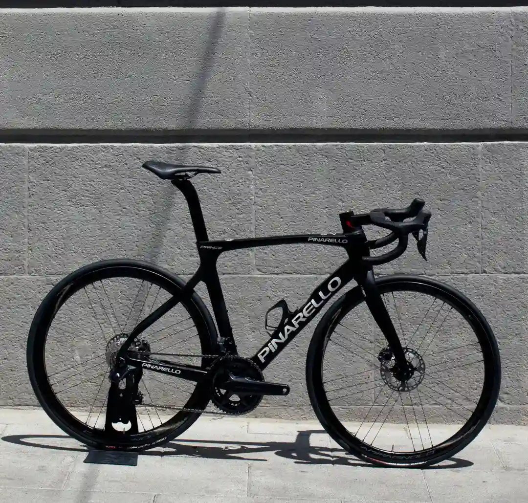 Bicicleta Pinarello Prince F Shimano Ultegra DI2