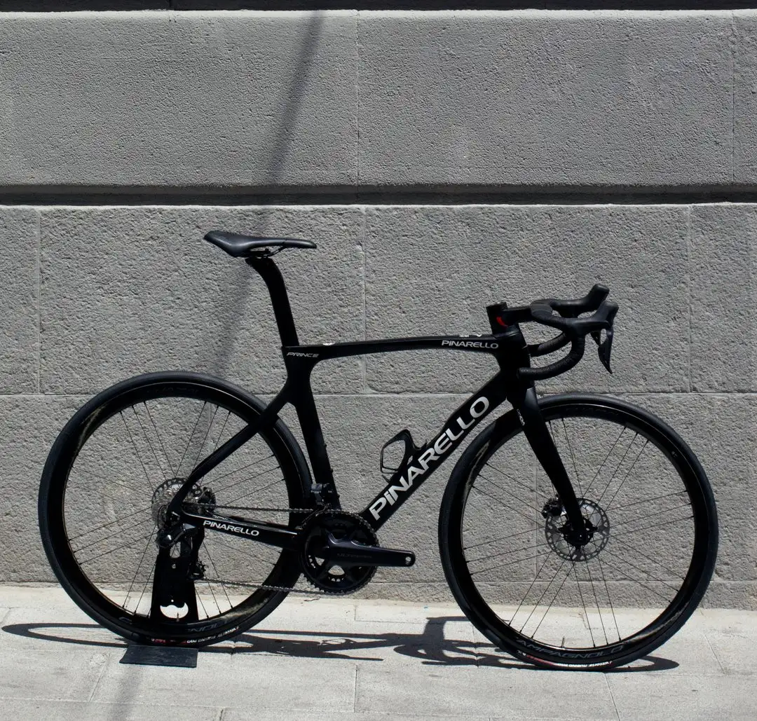 Bicicleta Pinarello Prince F Shimano Ultegra DI2