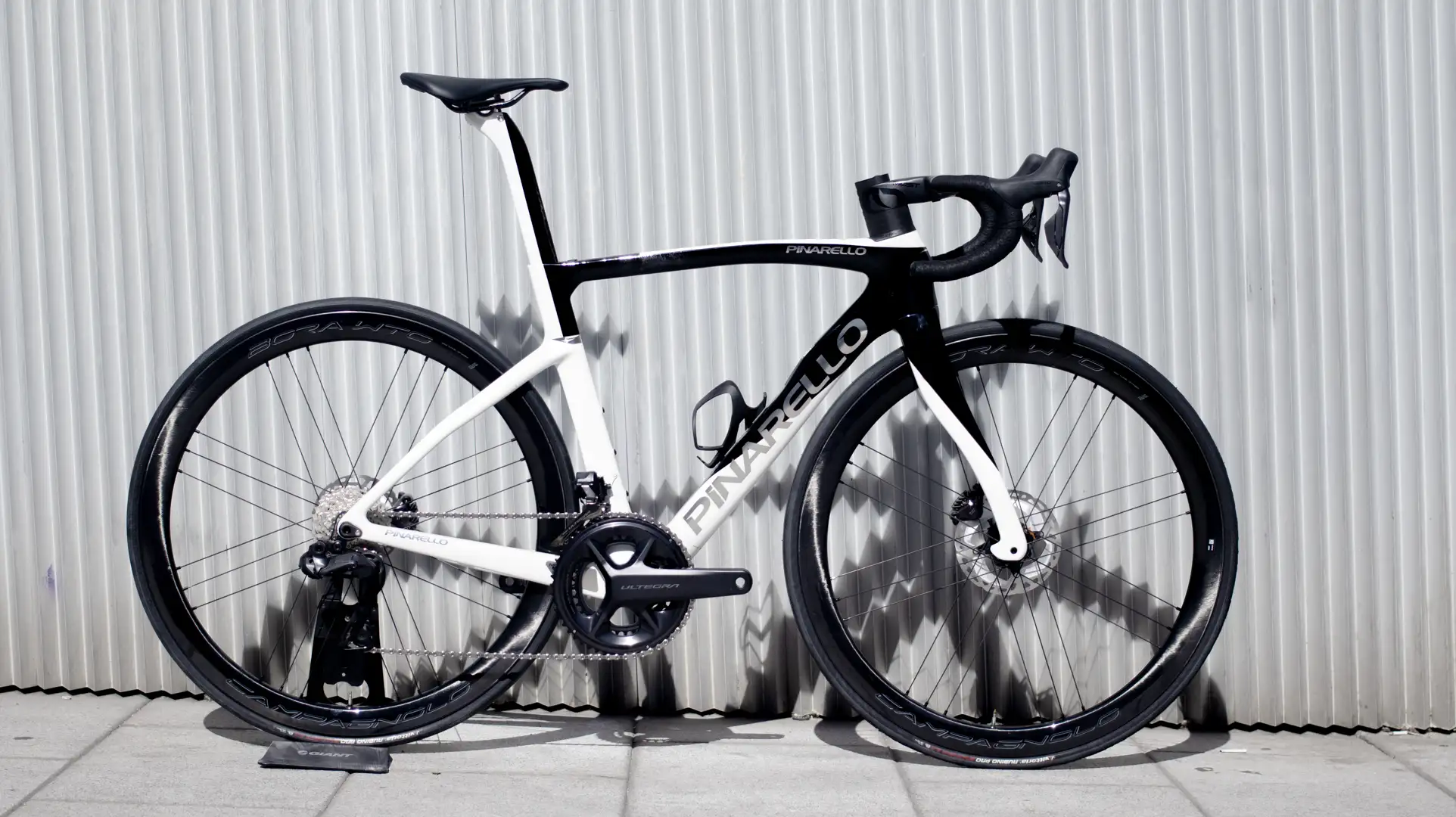 PINARELLO F DISK ULTEGRA DI2 12V Bicycle