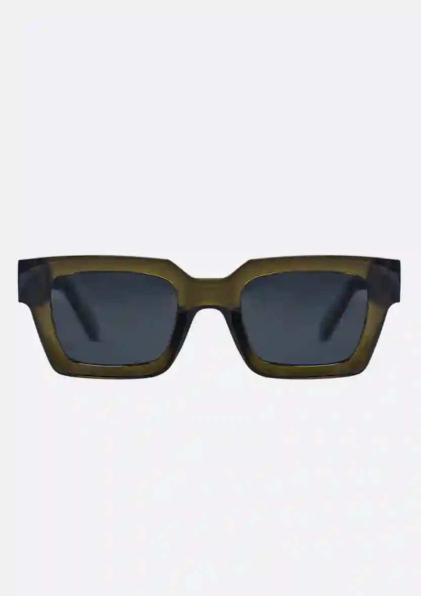 Té Sunglasses in Low Green