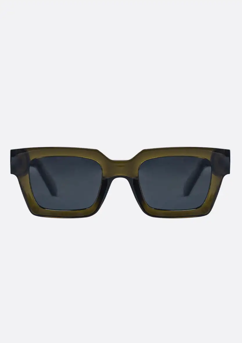 Té Sunglasses in Low Green