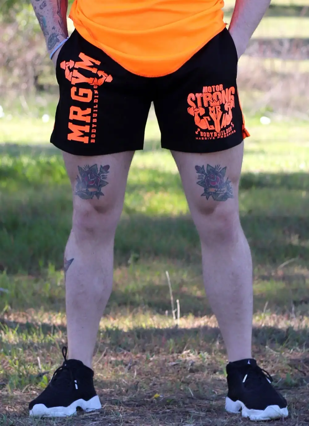 Short orange pants