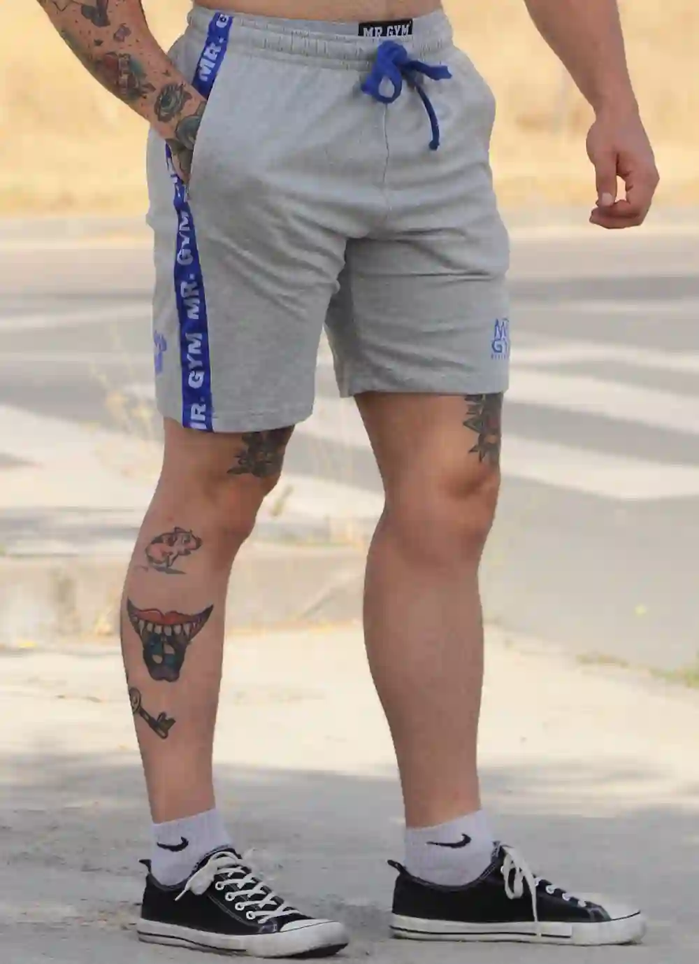 Short blue pants