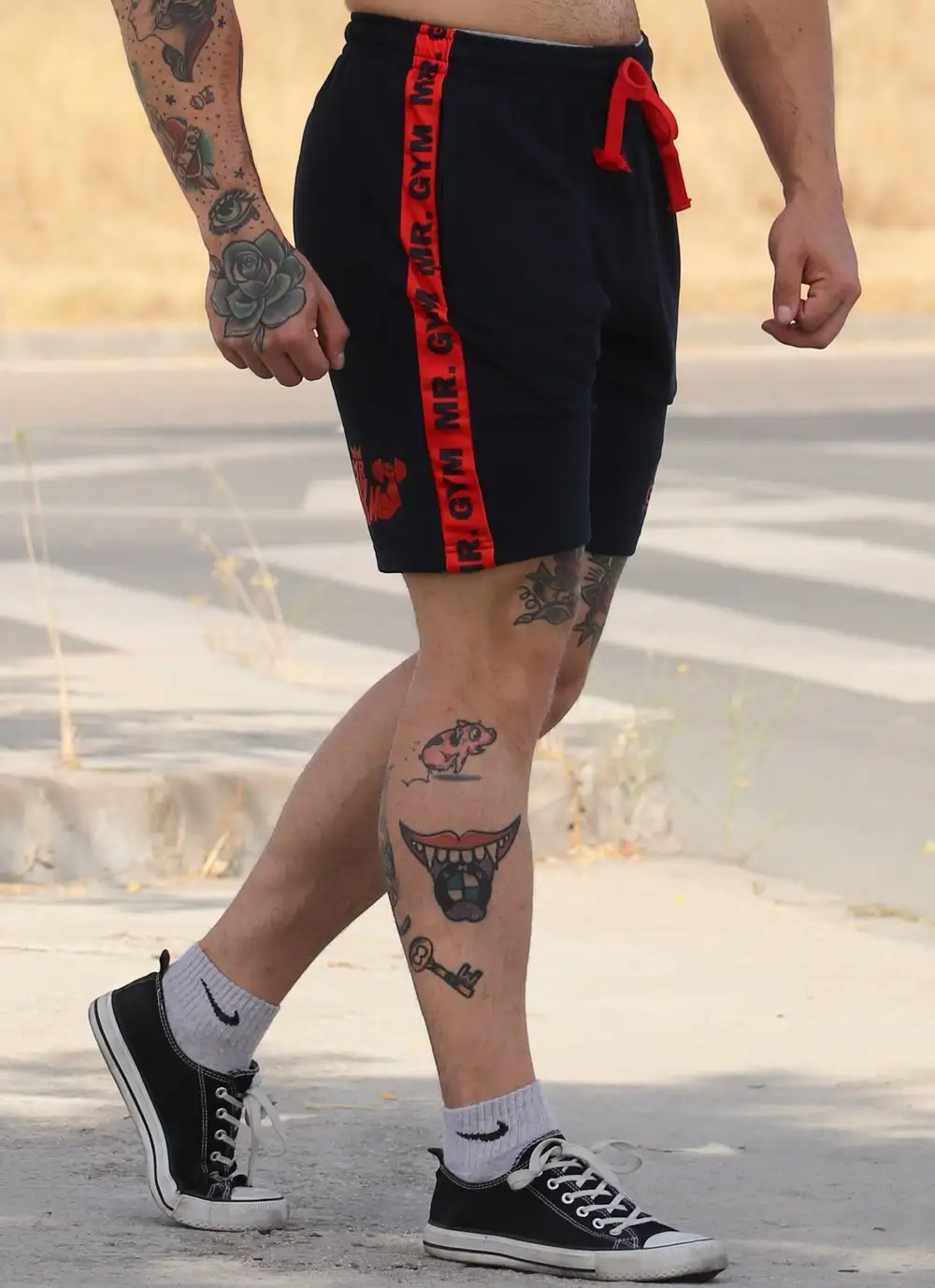 Red short pants