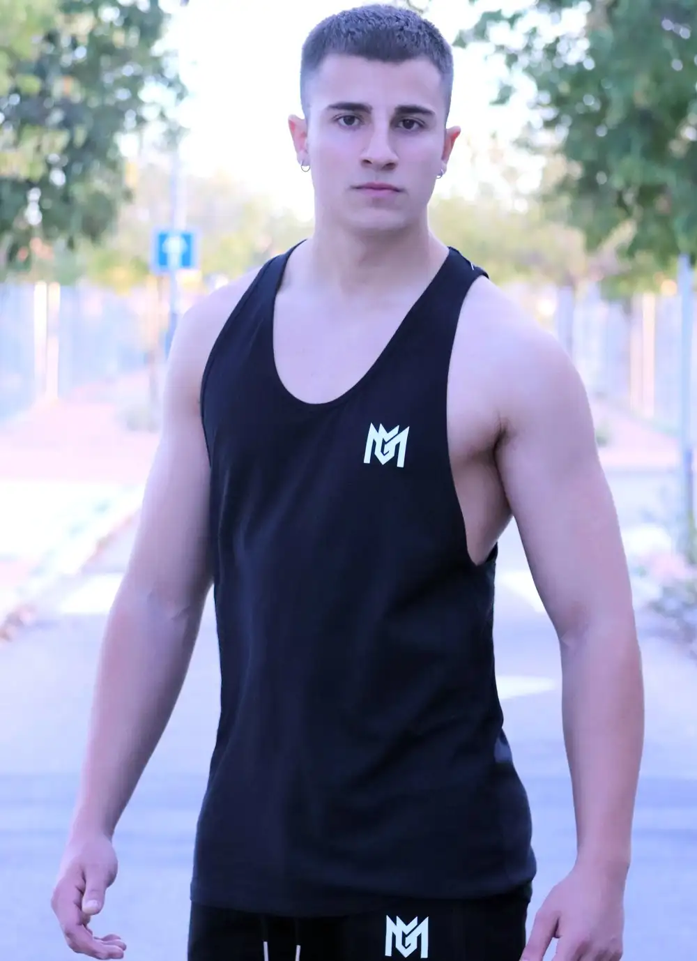 CAMISETA DE TIRANTES BLACK LOGO MG 2.0